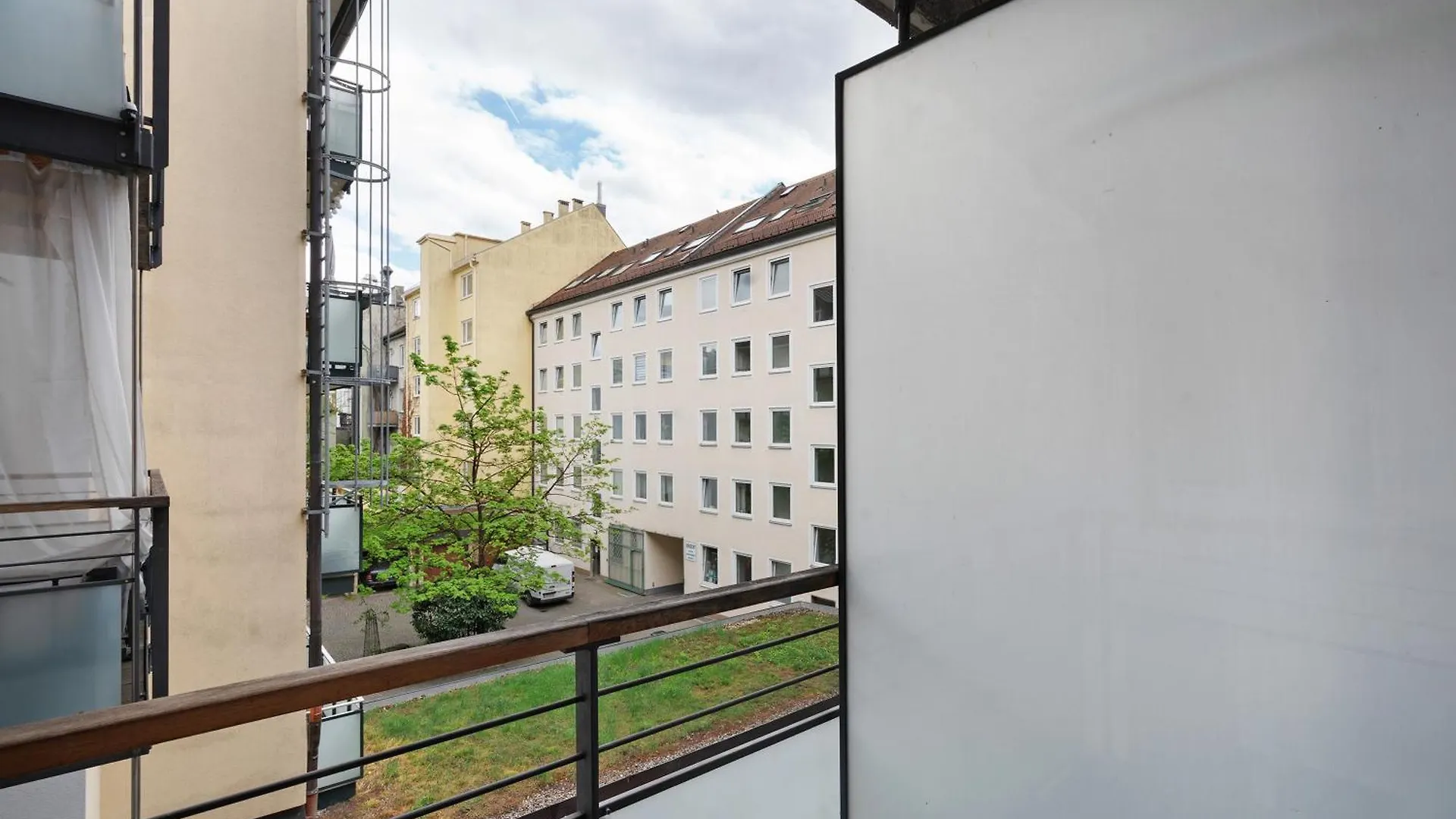 Aldars 15 Apartment Munich